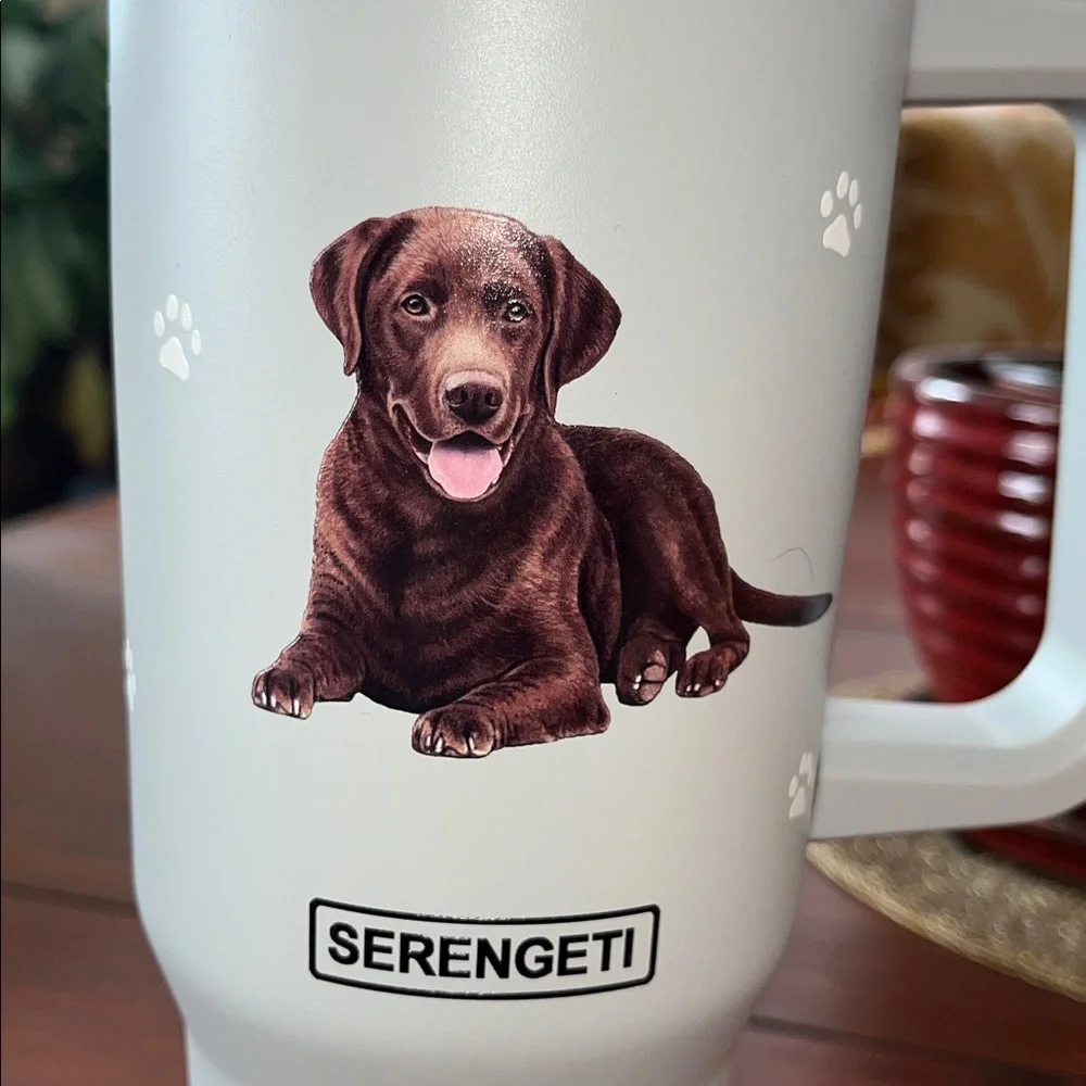 Serengeti Chocolate Lab Dog Travel Mug 40 oz.